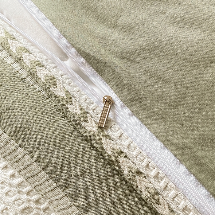 91家纺网 家纺一手货源 找家纺 ab家纺 2024新款彩条双层纱提花四件套 格调绿