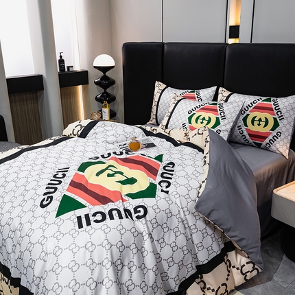 91家纺网 家纺一手货源 找家纺 色鬼布艺 2024新款大牌风进口双面冰丝四件套水洗真丝四件套直播爆款暴力熊 风情摩卡