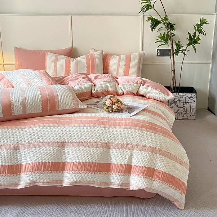 91家纺网 家纺一手货源 找家纺 ab家纺 2024新款彩条双层纱提花四件套 格调粉