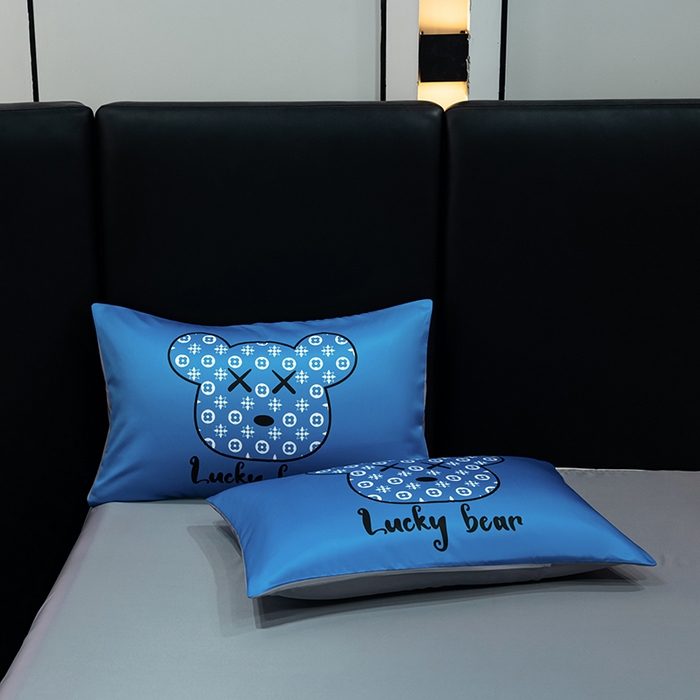 91家纺网 家纺一手货源 找家纺 色鬼布艺 2024新款大牌风进口双面冰丝四件套水洗真丝四件套直播爆款暴力熊 潮牌时代