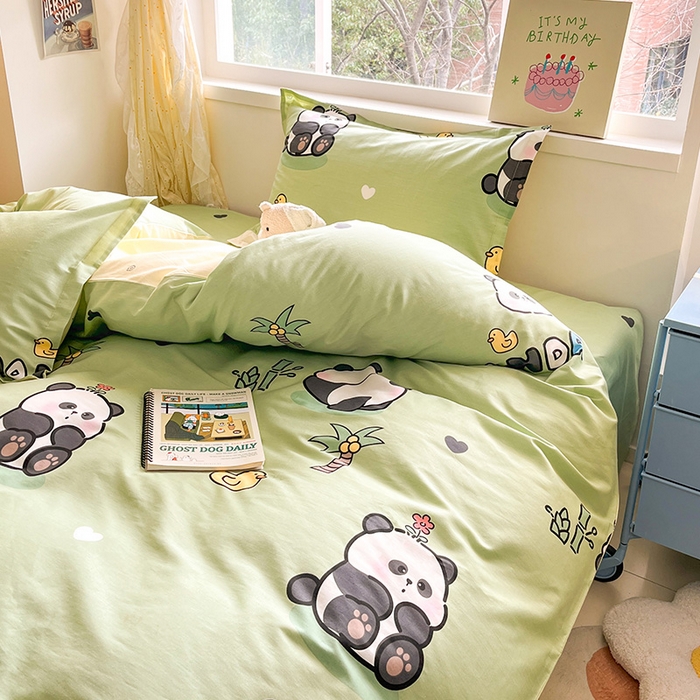 91家纺网 家纺一手货源 找家纺 绵庭家纺 2024新款AB版全棉印花系列四件套 熊猫戏水绿