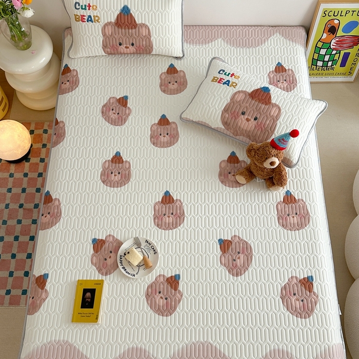 91家纺网 家纺一手货源 找家纺 美乐迪 2024新款大版乳胶凉席 帽子熊