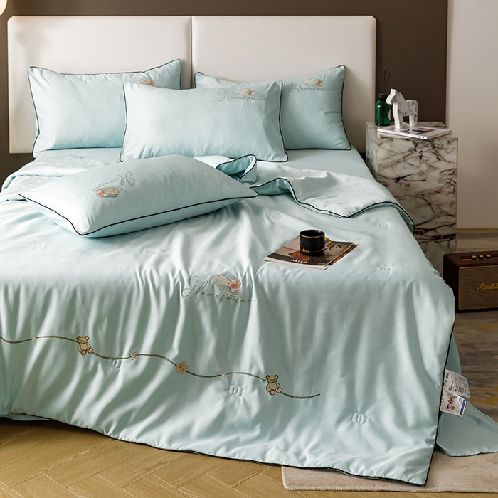 91家纺网 家纺一手货源 找家纺 欧冠家纺 2024新款大牌风水洗真丝绣花床笠被套夏被四件套公主日记系列-风格二 公主日记-白茶绿