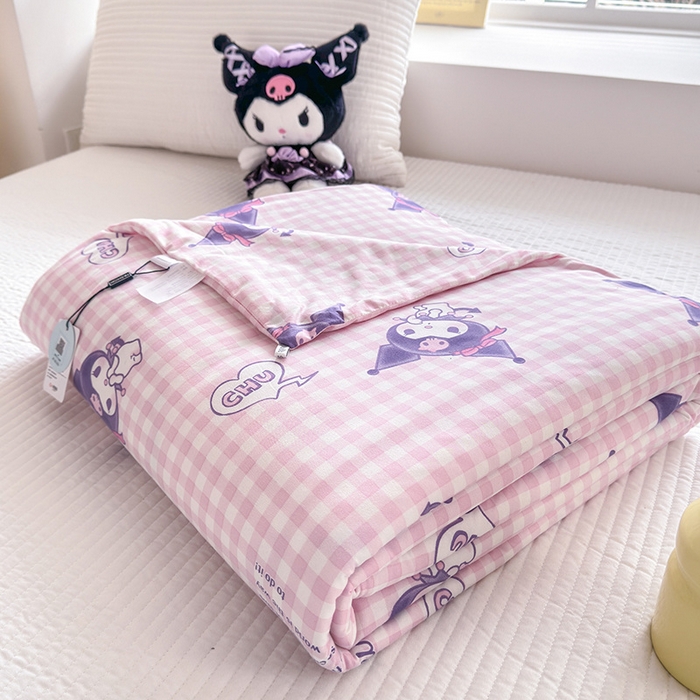 91家纺网 家纺一手货源 找家纺 博雅 2024新款三丽鸥正版系列A类牛奶丝软糯针织棉大豆纤维夏被 针织棉（带防伪标）紫格库洛米