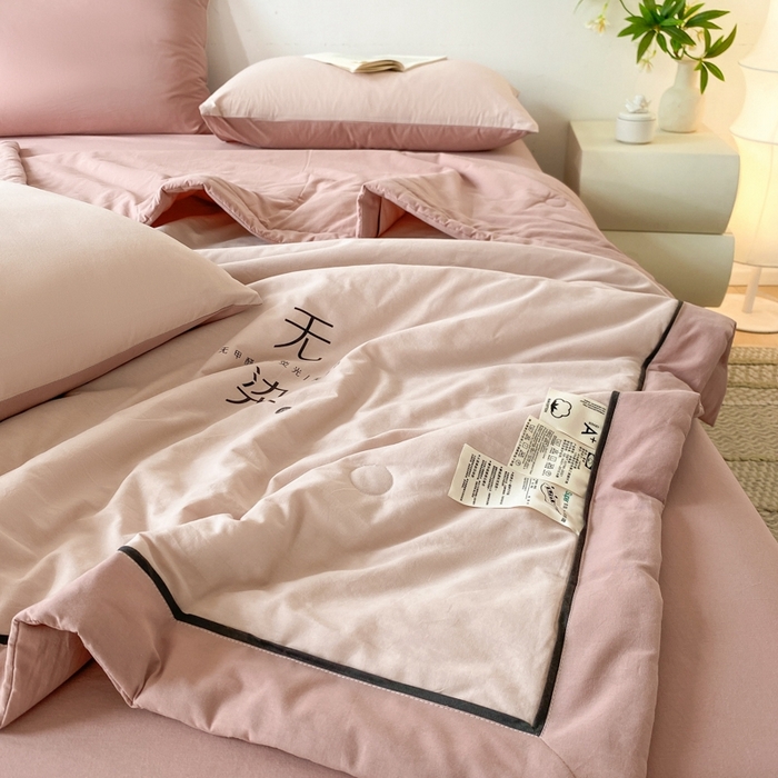 91家纺网 家纺一手货源 找家纺 荔禾家居 2024新款A类全棉水洗棉无染夏被 樱洛粉