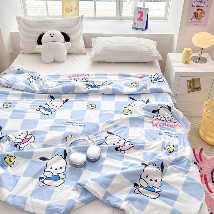 91家纺网 家纺一手货源 找家纺 博雅 2024新款三丽鸥正版系列A类牛奶丝软糯针织棉大豆纤维夏被 针织棉（带防伪标）蓝格帕恰狗