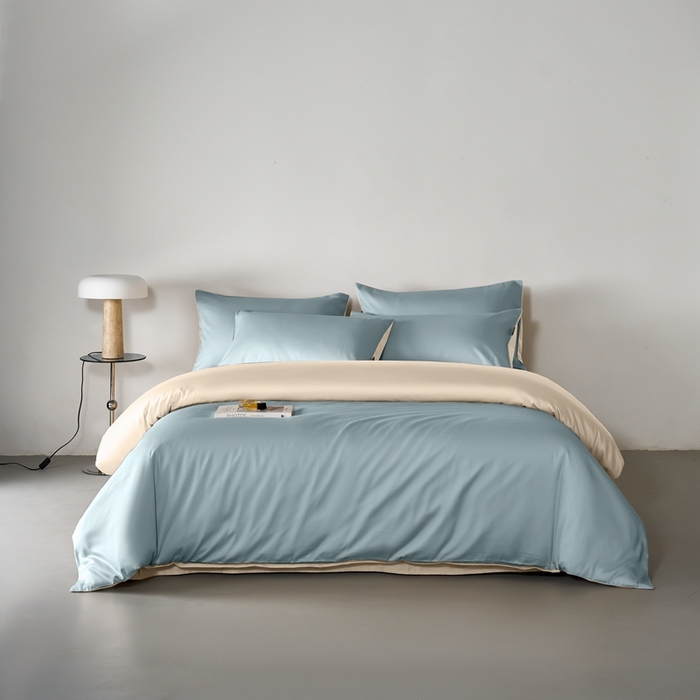 91家纺网 家纺一手货源 找家纺 秀色家纺 2025新款轻奢60支贡缎高支贡缎长绒棉全棉四件套简约纯色床上被套床单床笠式 米朵-天空蓝+奶昔白