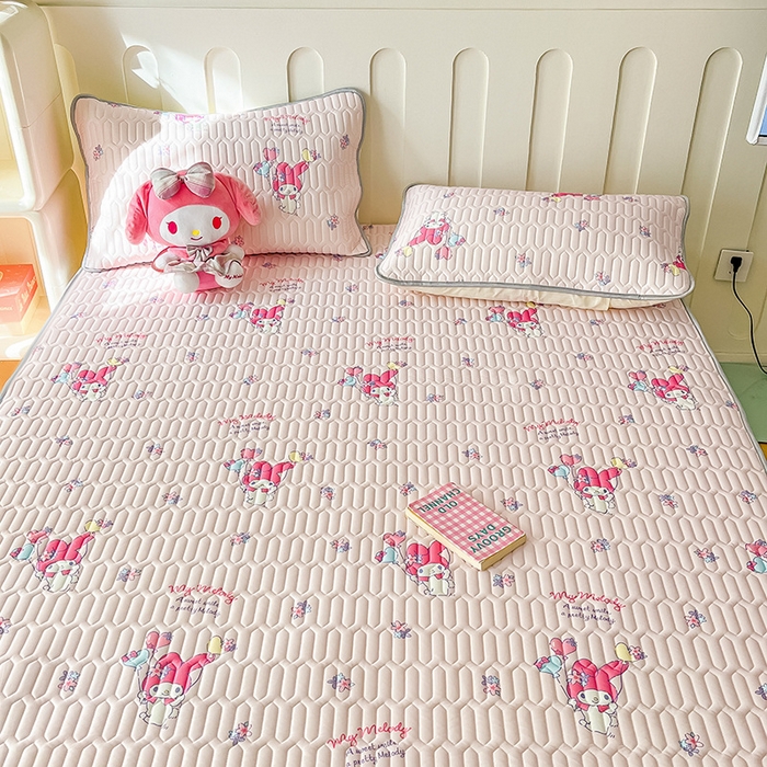 91家纺网 家纺一手货源 找家纺 金爱家 2024新款A类三丽鸥高品质可组合凉感丝乳胶席牛奶丝针织棉软糯夏被四件套 乳胶席-气球美乐蒂