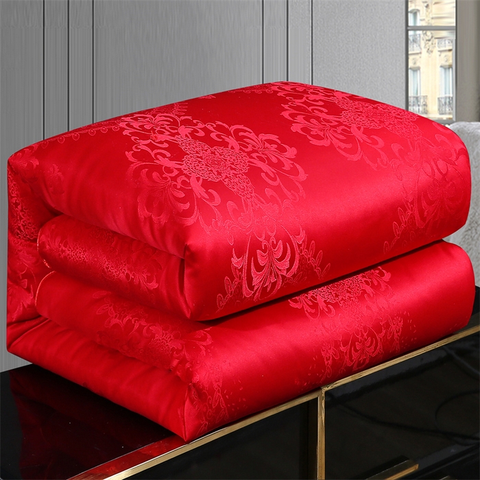 91家纺网 家纺一手货源 找家纺 恒鑫家纺 2025新款提花蚕丝被 大红色