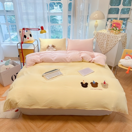 91家纺网 家纺一手货源 找家纺 （总）子钦家纺 2024春夏新款水洗棉毛巾绣奶油风配色四件套