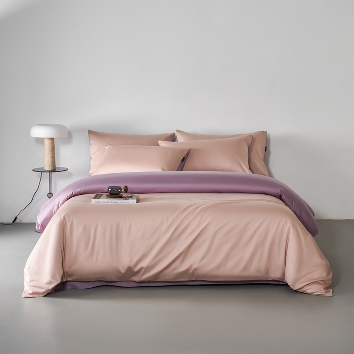 91家纺网 家纺一手货源 找家纺 秀色家纺 2025新款轻奢60支贡缎高支贡缎长绒棉全棉四件套简约纯色床上被套床单床笠式 米朵-茱萸粉乌梅紫