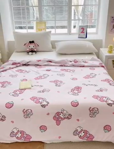 91家纺网 家纺一手货源 找家纺 博雅 2024新款三丽鸥正版系列A类牛奶丝软糯针织棉大豆纤维夏被 针织棉（带防伪标）美妆美乐蒂