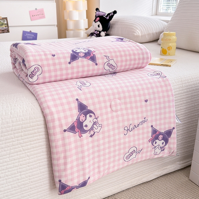 91家纺网 家纺一手货源 找家纺 博雅 2024新款三丽鸥正版系列A类牛奶丝软糯针织棉大豆纤维夏被 针织棉（带防伪标）紫格库洛米