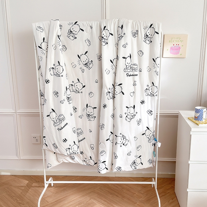 91家纺网 家纺一手货源 找家纺 博雅 2024新款三丽鸥正版系列A类牛奶丝软糯针织棉大豆纤维夏被 针织棉（带防伪标）黑白帕恰狗