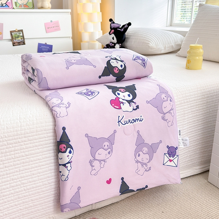 91家纺网 家纺一手货源 找家纺 博雅 2024新款三丽鸥正版系列A类牛奶丝软糯针织棉大豆纤维夏被 针织棉（带防伪标）开心库洛米