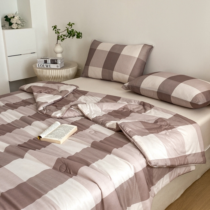 91家纺网 家纺一手货源 找家纺 荔禾家居 A类针织棉无印风夏被 咖大格