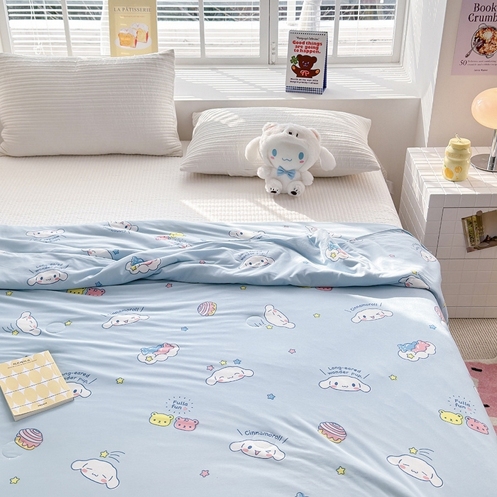 91家纺网 家纺一手货源 找家纺 博雅 2024新款三丽鸥正版系列A类牛奶丝软糯针织棉大豆纤维夏被 针织棉（带防伪标）蛋糕玉桂狗