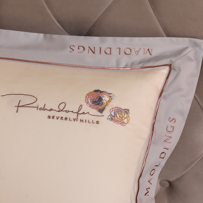 91家纺网 家纺一手货源 找家纺 瑞驰家纺 2024新款A类长绒棉刺绣四件套-雅典娜系列 雅典娜-牡蛎白