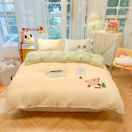 91家纺网 家纺一手货源 找家纺 （总）子钦家纺 2024春夏新款水洗棉毛巾绣奶油风配色四件套