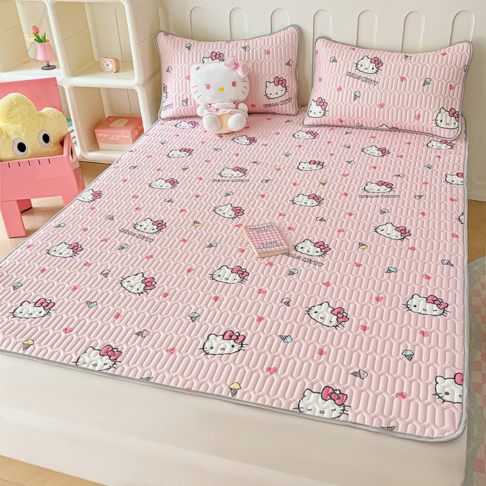 91家纺网 家纺一手货源 找家纺 金爱家 2024新款A类三丽鸥高品质可组合凉感丝乳胶席牛奶丝针织棉软糯夏被四件套 乳胶席-粉粉甜筒kitty