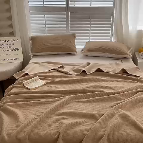 91家纺网 家纺一手货源 找家纺 来菲毛毯 2025新款全棉A类盖毯夏凉被 卡其