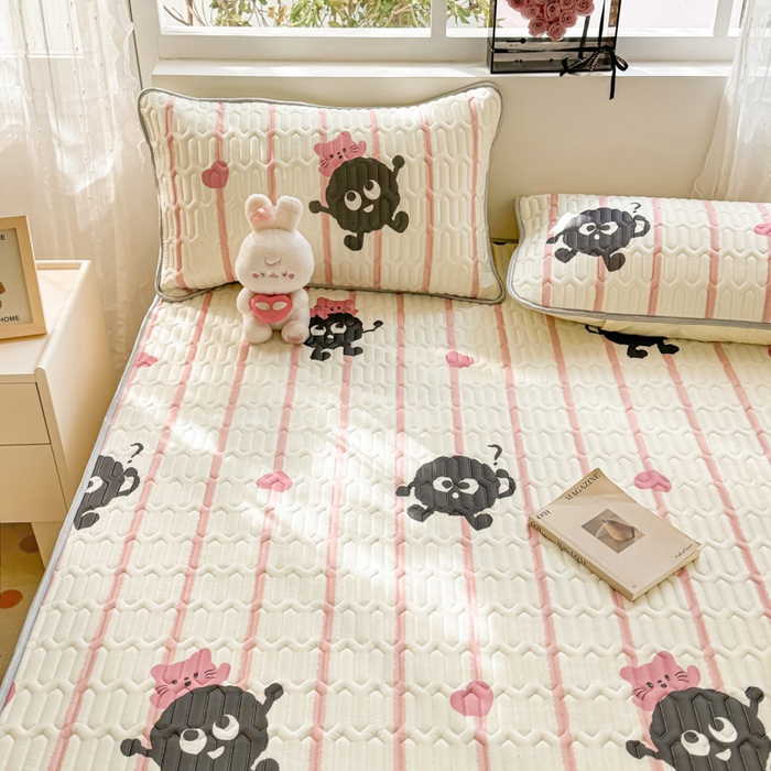 91家纺网 家纺一手货源 找家纺 佰亿莱2024新款小清新印花乳胶凉席 煤球