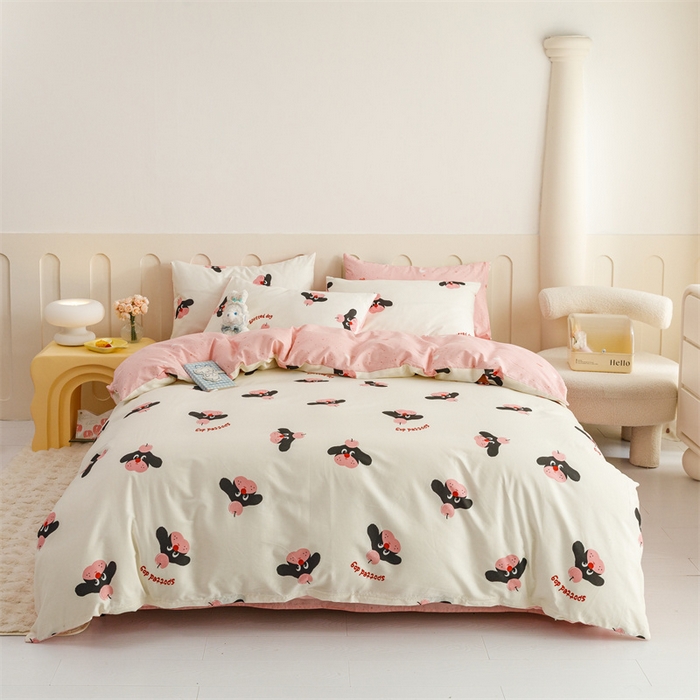 91家纺网 家纺一手货源 找家纺 红粉佳人家纺  2024新款纯棉卡通小清新四件套及单品 恰恰狗