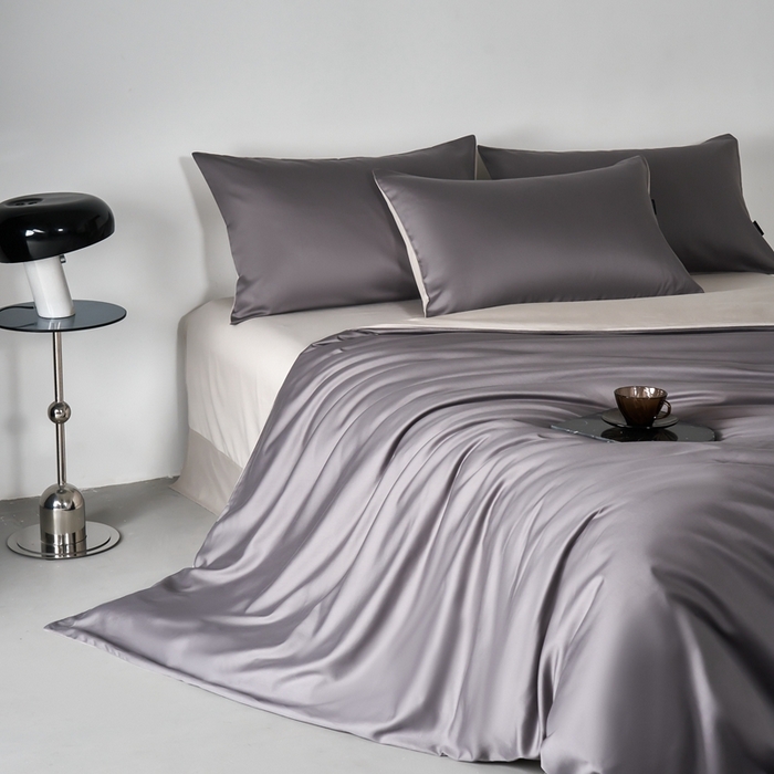 91家纺网 家纺一手货源 找家纺 秀色家纺 2025新款轻奢60支贡缎高支贡缎长绒棉全棉四件套简约纯色床上被套床单床笠式 米朵-雅士灰烟墨灰