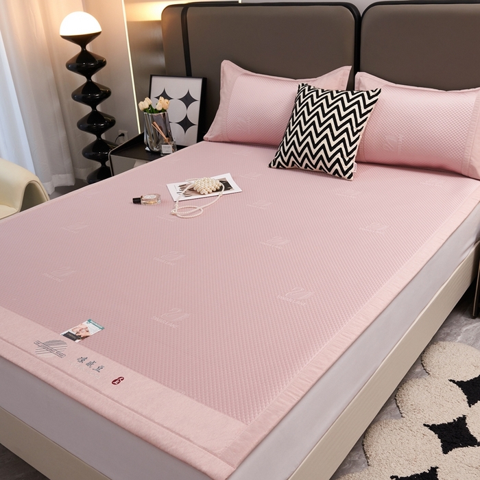 91家纺网 家纺一手货源 找家纺 青雅席业 2025新款A类母婴级刺绣冰豆豆凉席 天鹅湖-粉