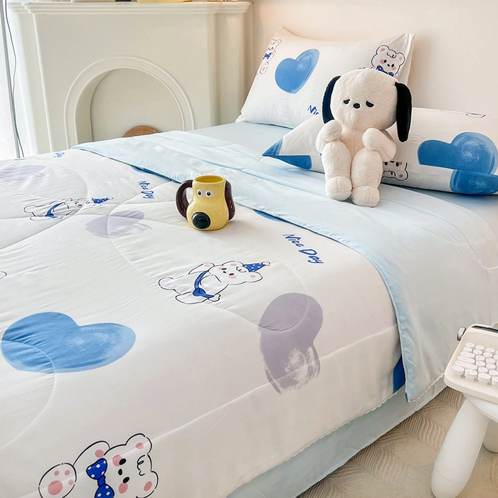 91家纺网 家纺一手货源 找家纺 倾慕家纺 新款A类小清新水洗棉小花边夏被系列 北极熊