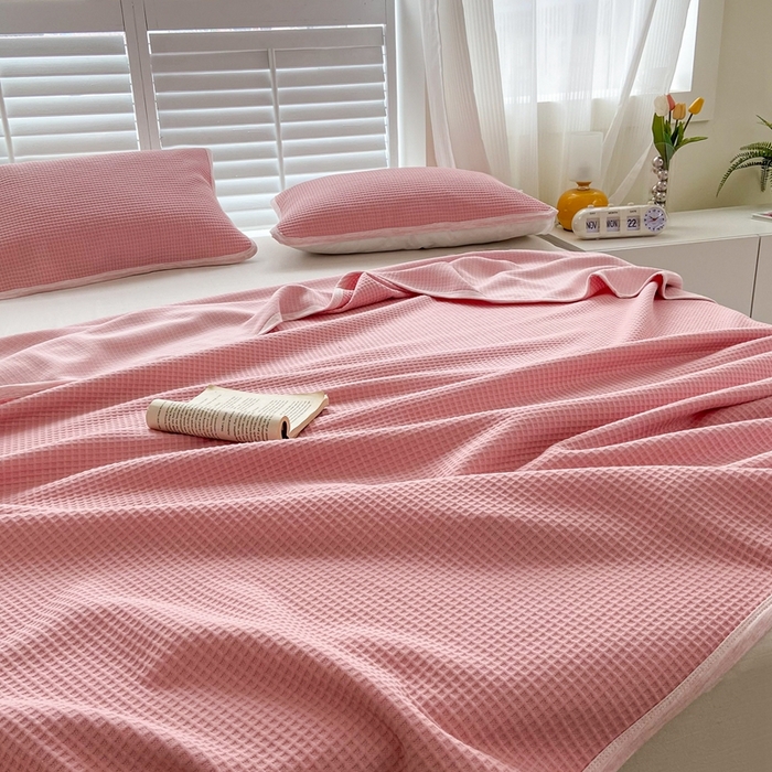 91家纺网 家纺一手货源 找家纺 来菲毛毯 2025新款全棉A类盖毯夏凉被 粉色