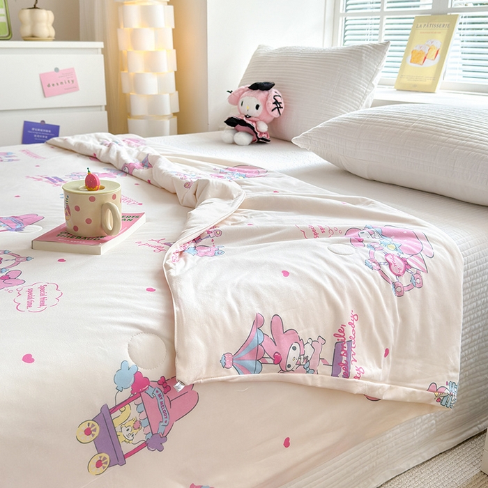 91家纺网 家纺一手货源 找家纺 博雅 2024新款三丽鸥正版系列A类牛奶丝软糯针织棉大豆纤维夏被 针织棉（带防伪标）游乐园美乐蒂