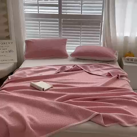 91家纺网 家纺一手货源 找家纺 来菲毛毯 2025新款全棉A类盖毯夏凉被 粉色