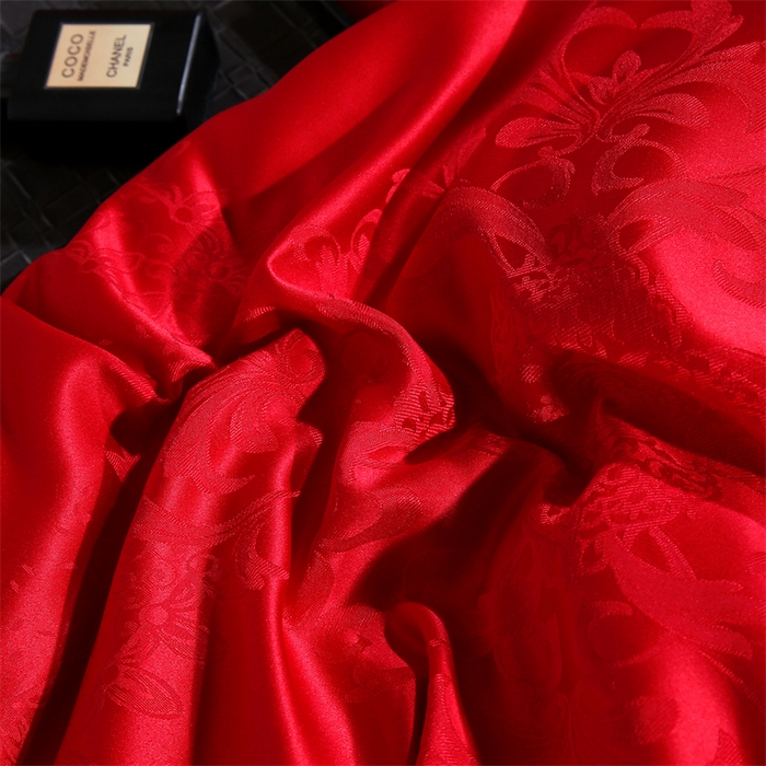 91家纺网 家纺一手货源 找家纺 恒鑫家纺 2025新款提花蚕丝被 大红色