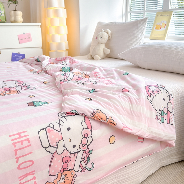 91家纺网 家纺一手货源 找家纺 博雅 2024新款三丽鸥正版系列A类牛奶丝软糯针织棉大豆纤维夏被 针织棉（带防伪标）kt小熊