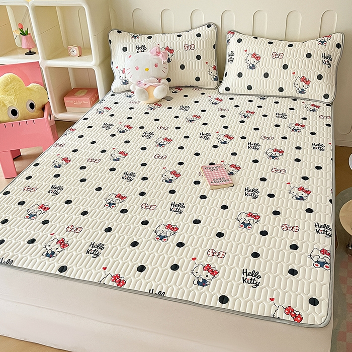 91家纺网 家纺一手货源 找家纺 金爱家 2024新款A类三丽鸥高品质可组合凉感丝乳胶席牛奶丝针织棉软糯夏被四件套 乳胶席-波点kitty