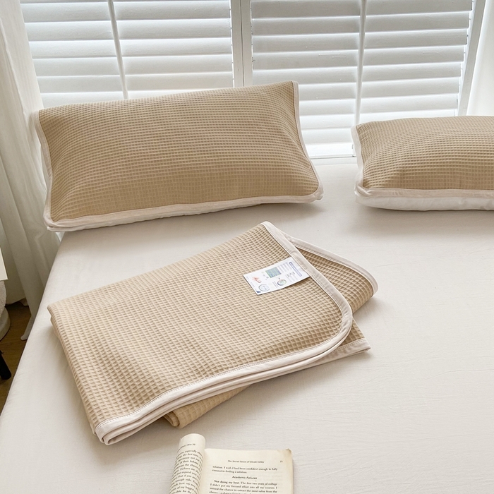 91家纺网 家纺一手货源 找家纺 来菲毛毯 2025新款全棉A类盖毯夏凉被 卡其