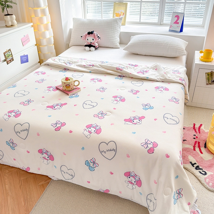 91家纺网 家纺一手货源 找家纺 博雅 2024新款三丽鸥正版系列A类牛奶丝软糯针织棉大豆纤维夏被 针织棉（带防伪标）樱桃美乐蒂