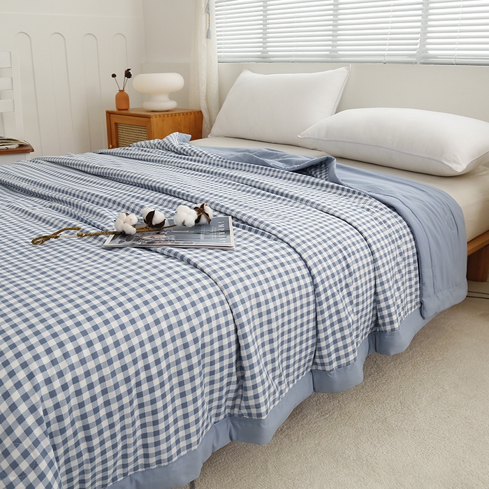 91家纺网 家纺一手货源 找家纺 凡客家居 2024新款无印风水洗棉新疆棉花夏被夏凉被空调被 蓝小格