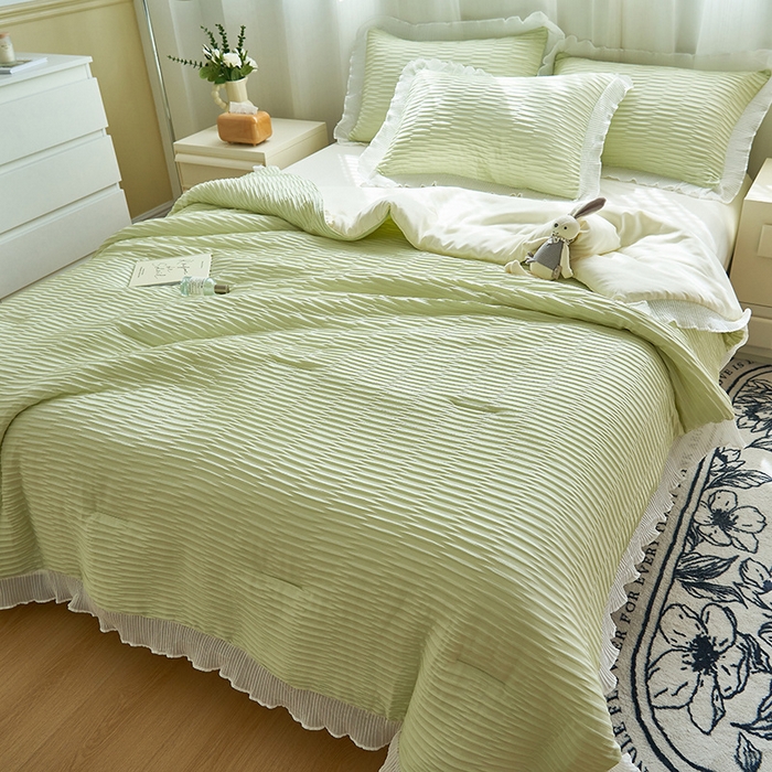 91家纺网 家纺一手货源 找家纺 畅销被业  2024新款泡泡纱花边夏被四件套 花边款泡泡纱-芥末绿