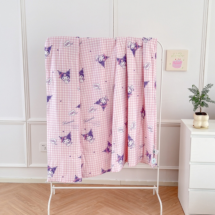 91家纺网 家纺一手货源 找家纺 博雅 2024新款三丽鸥正版系列A类牛奶丝软糯针织棉大豆纤维夏被 针织棉（带防伪标）紫格库洛米