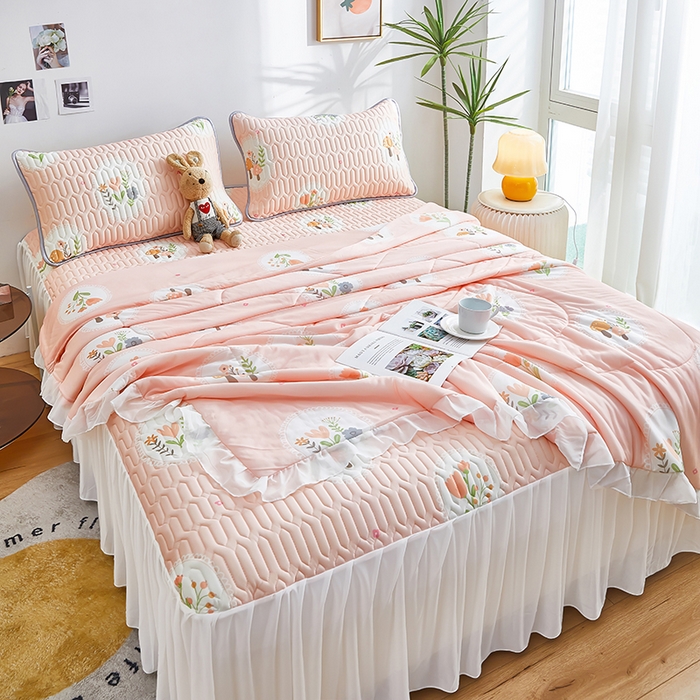 91家纺网 家纺一手货源 找家纺 爱上家居 2024新款印花凉席床裙床单款夏被-床裙款 花团