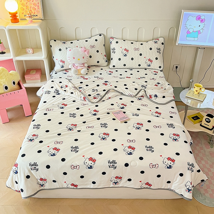 91家纺网 家纺一手货源 找家纺 金爱家 2024新款A类三丽鸥高品质可组合凉感丝乳胶席牛奶丝针织棉软糯夏被四件套 乳胶席-波点kitty