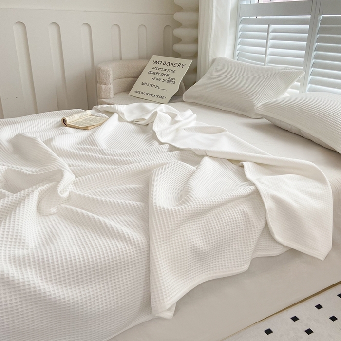 91家纺网 家纺一手货源 找家纺 来菲毛毯 2025新款全棉A类盖毯夏凉被 奶白