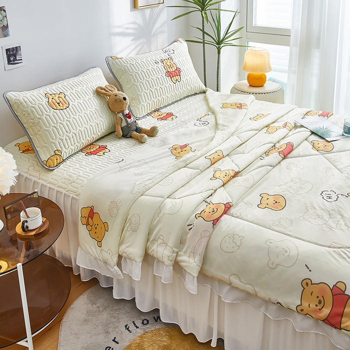 91家纺网 家纺一手货源 找家纺 爱上家居 2024新款印花凉席床裙床单款夏被-床裙款 小熊很忙