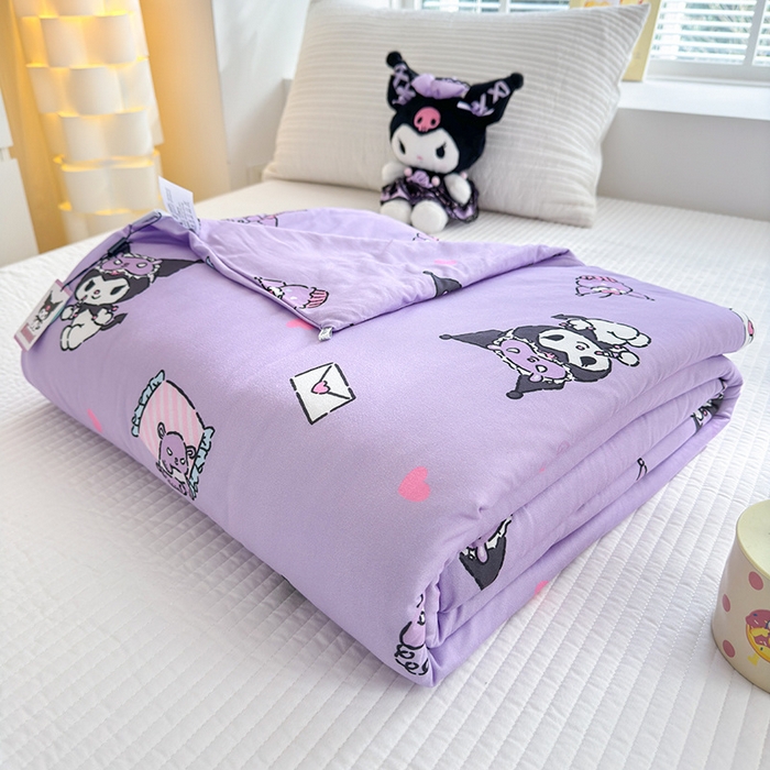 91家纺网 家纺一手货源 找家纺 博雅 2024新款三丽鸥正版系列A类牛奶丝软糯针织棉大豆纤维夏被 针织棉（带防伪标）紫色库洛米