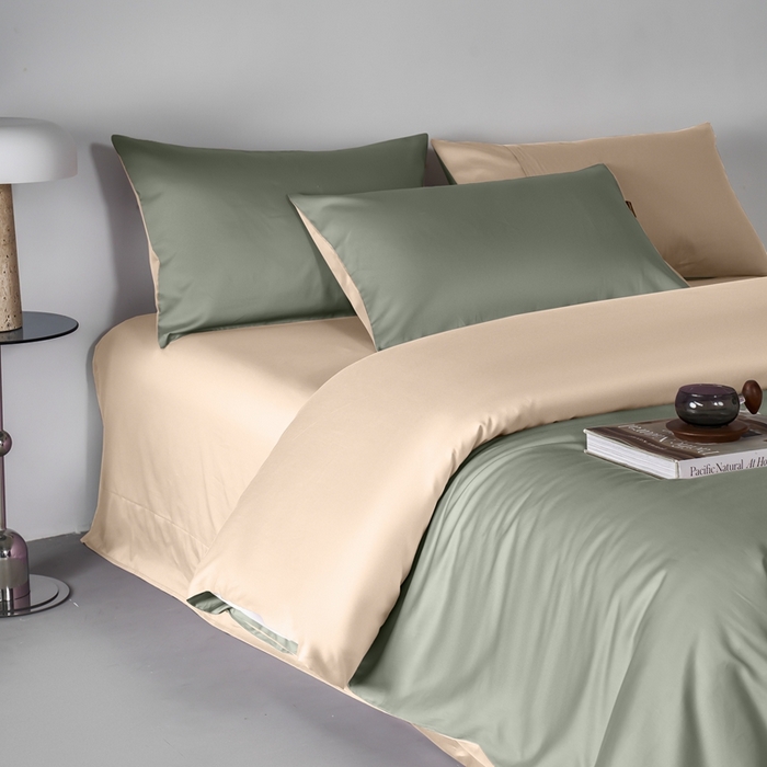 91家纺网 家纺一手货源 找家纺 秀色家纺 2025新款轻奢60支贡缎高支贡缎长绒棉全棉四件套简约纯色床上被套床单床笠式 米朵-琉璃+香槟金