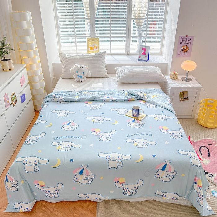 91家纺网 家纺一手货源 找家纺 博雅 2024新款三丽鸥正版系列A类牛奶丝软糯针织棉大豆纤维夏被 针织棉（带防伪标）气球玉桂狗