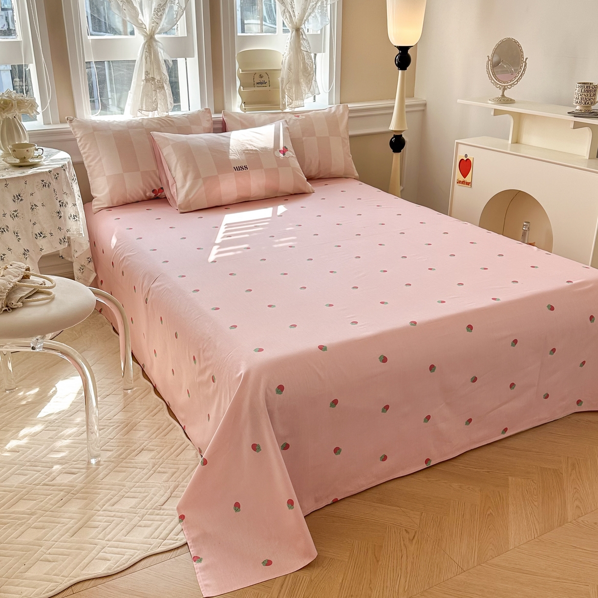 91家纺网 家纺一手货源 找家纺 晨希家居 2024新款小清新全棉印花四件套 草莓派