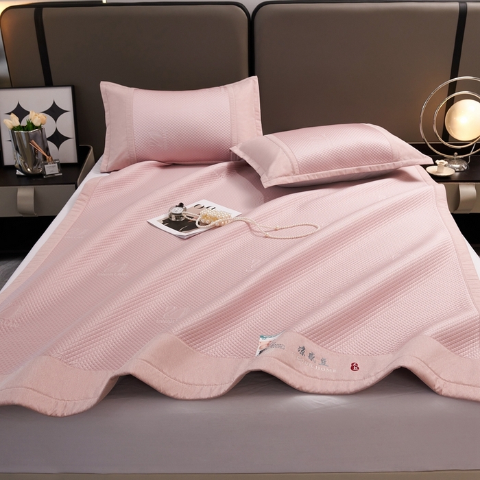 91家纺网 家纺一手货源 找家纺 青雅席业 2025新款A类母婴级刺绣冰豆豆凉席 天鹅湖-粉